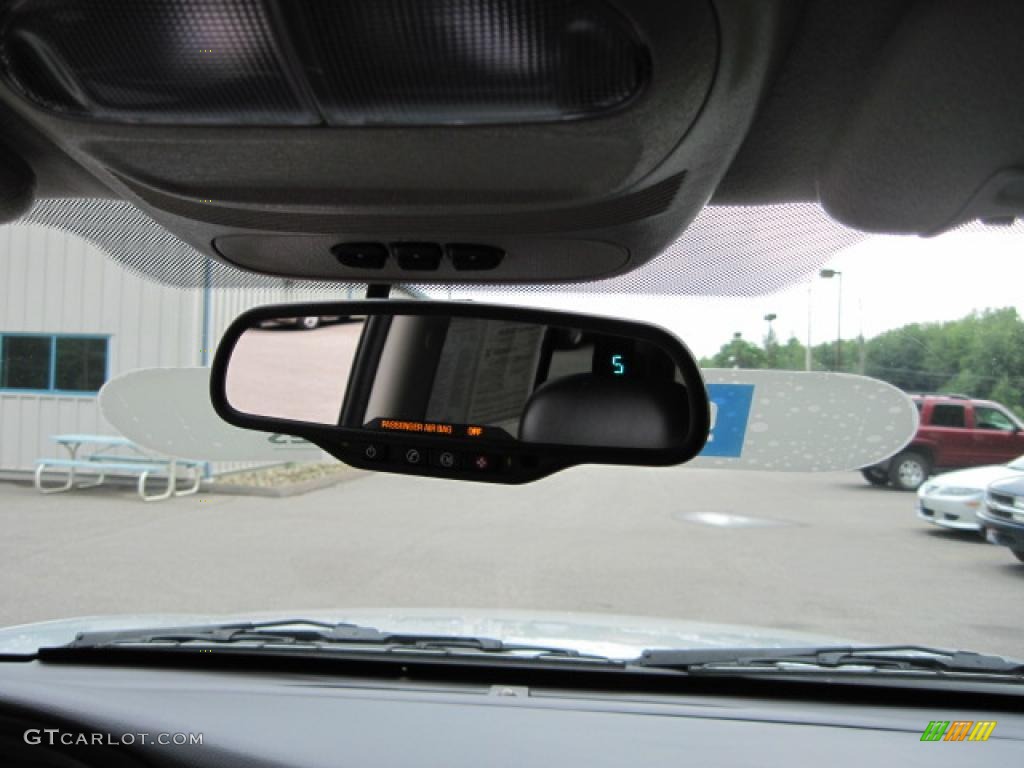 2009 TrailBlazer LT 4x4 - Silver Ice Metallic / Ebony photo #24