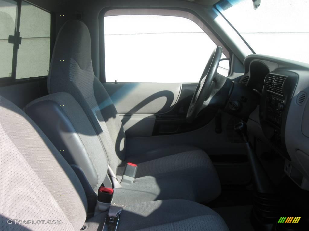 2000 B-Series Truck B2500 SE Regular Cab - Black / Gray photo #5