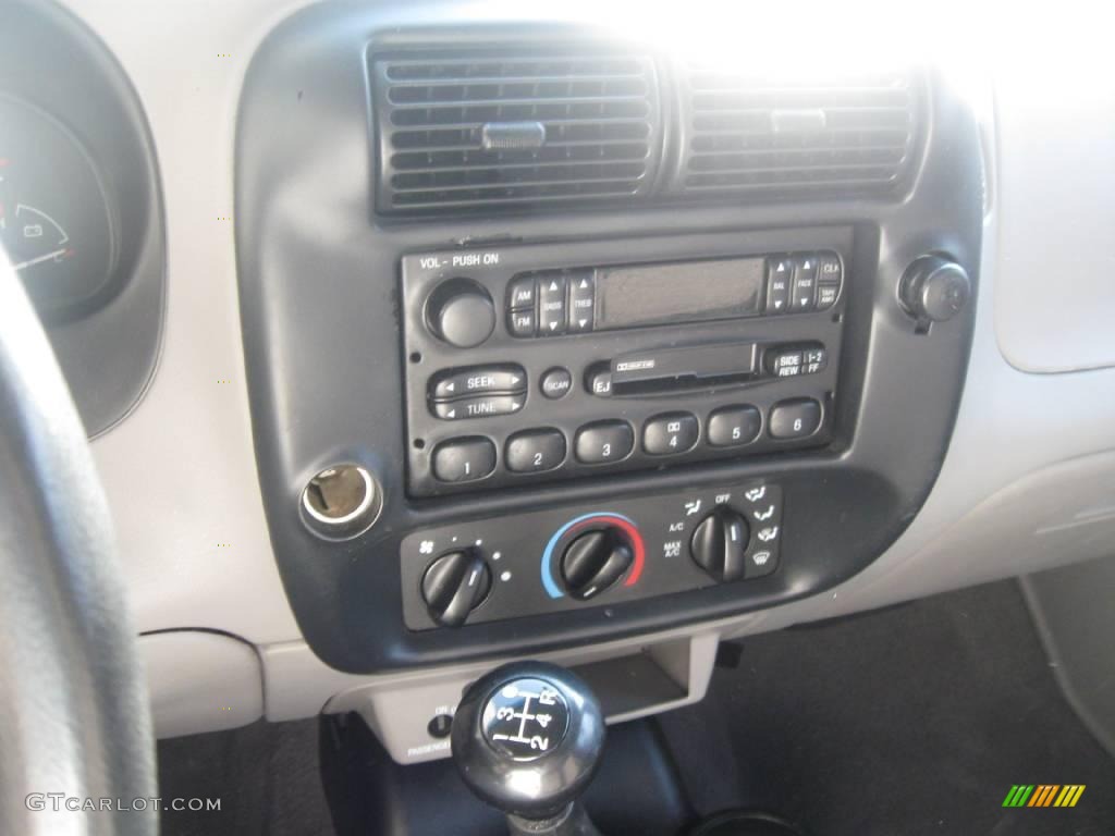 2000 B-Series Truck B2500 SE Regular Cab - Black / Gray photo #6