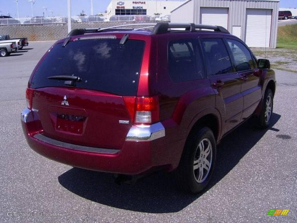 2004 Endeavor XLS - Ultra Red Pearl / Charcoal Gray photo #4
