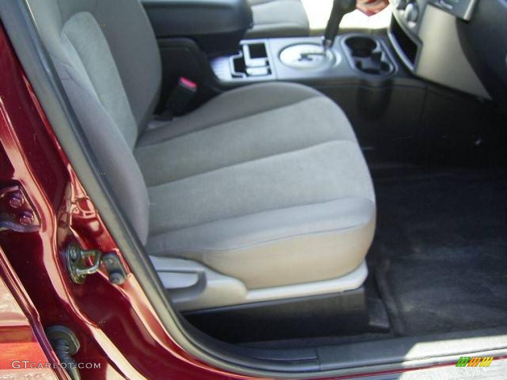 2004 Endeavor XLS - Ultra Red Pearl / Charcoal Gray photo #16