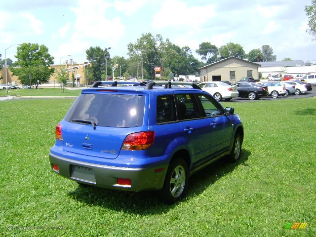 2004 Outlander LS AWD - Pacific Blue / Charcoal photo #6