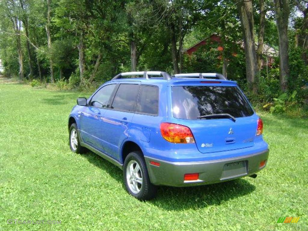 2004 Outlander LS AWD - Pacific Blue / Charcoal photo #8