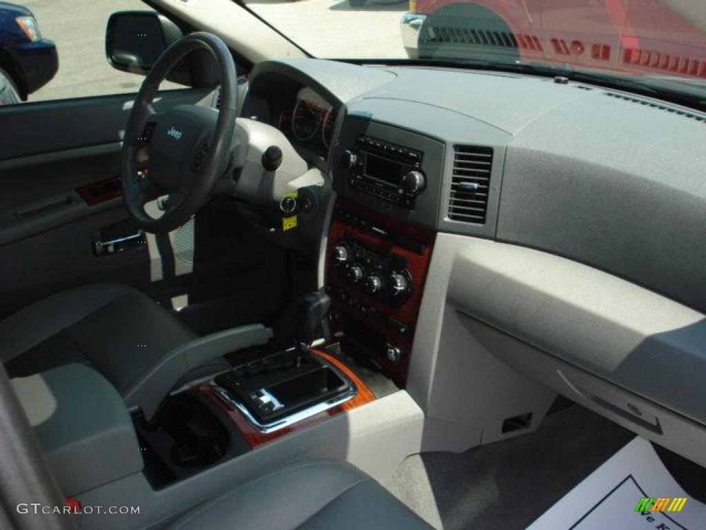 2005 Grand Cherokee Limited 4x4 - Deep Beryl Green Pearl / Medium Slate Gray photo #23