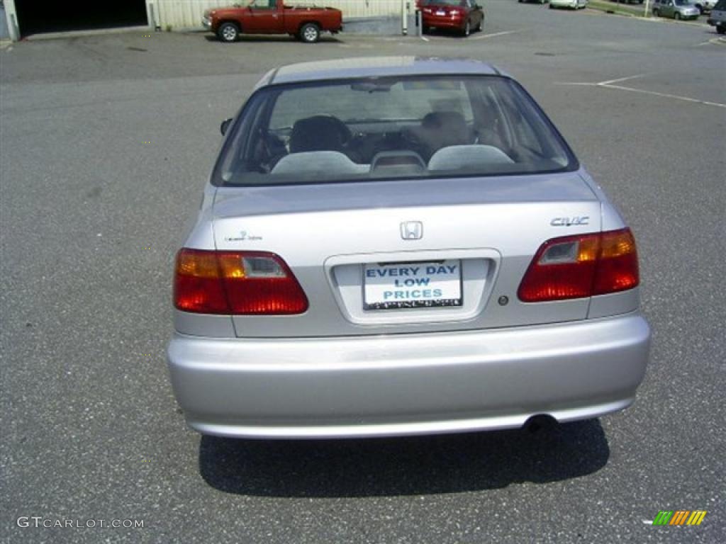 1999 Civic VP Sedan - Vogue Silver Metallic / Dark Gray photo #6