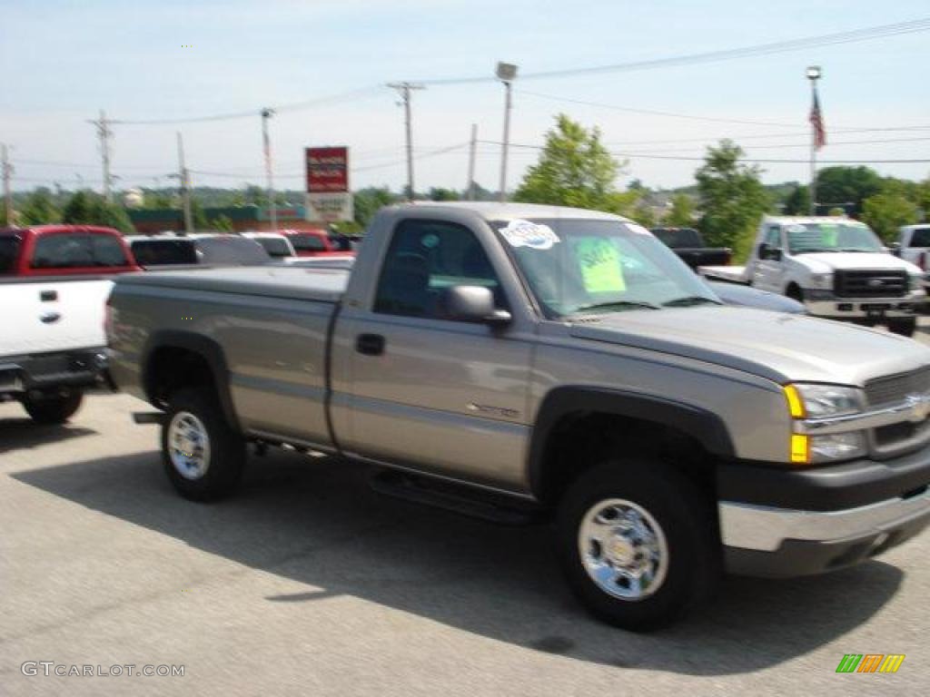 2003 Silverado 2500HD Regular Cab 4x4 - Light Pewter Metallic / Dark Charcoal photo #4