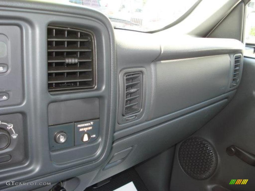 2003 Silverado 2500HD Regular Cab 4x4 - Light Pewter Metallic / Dark Charcoal photo #31