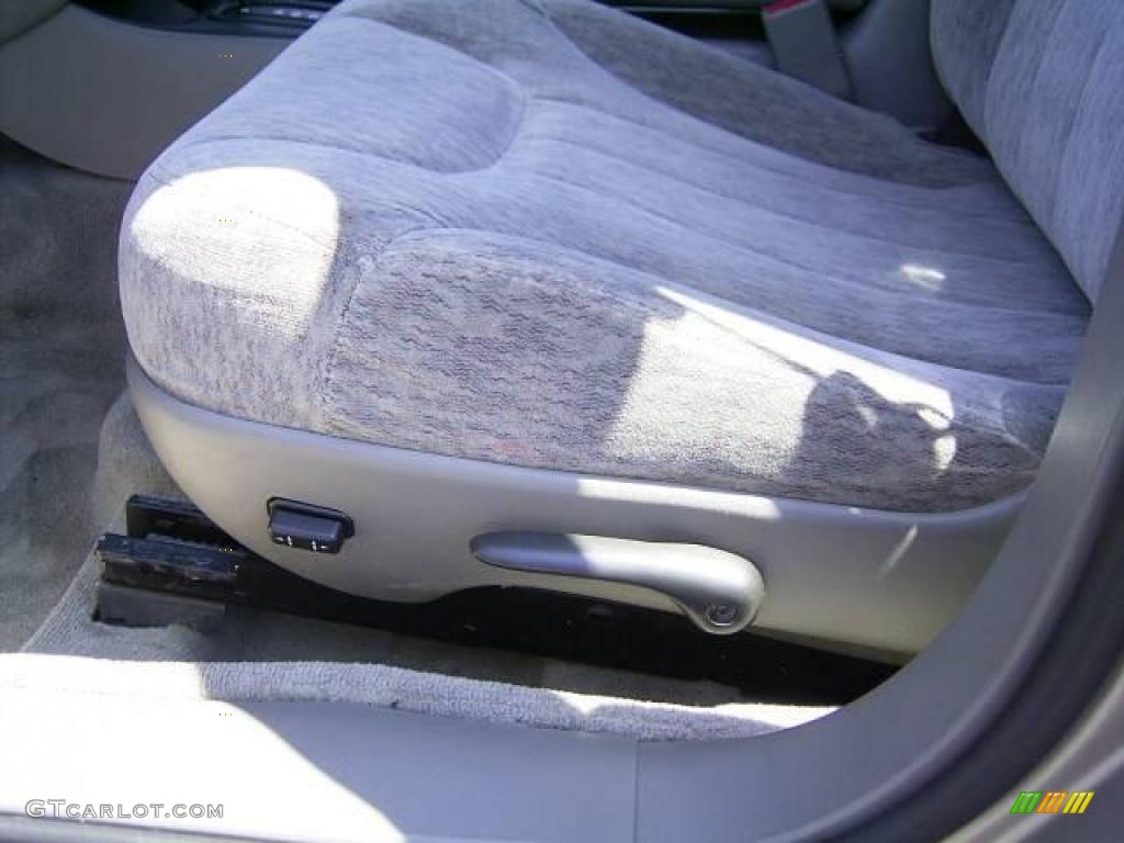 2000 Malibu LS Sedan - Sandrift Metallic / Gray photo #11