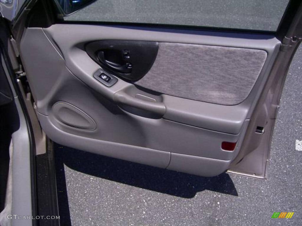 2000 Malibu LS Sedan - Sandrift Metallic / Gray photo #15