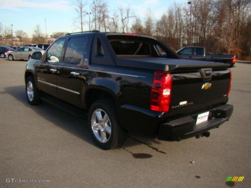 2009 Avalanche LTZ 4x4 - Black / Ebony photo #3