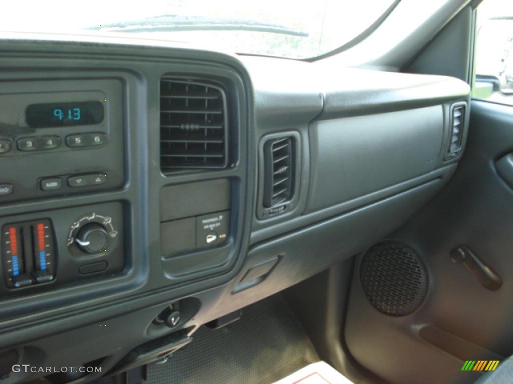 2005 Silverado 2500HD Regular Cab Chassis Catering - Summit White / Dark Charcoal photo #17
