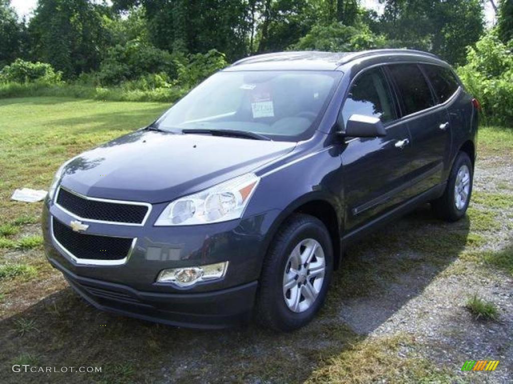 2009 Traverse LS - Cyber Gray Metallic / Dark Gray/Light Gray photo #1