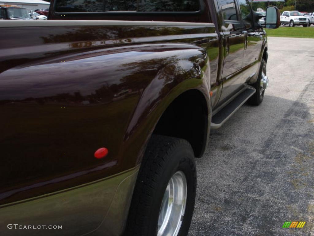 2004 F350 Super Duty King Ranch Crew Cab 4x4 Dually - Chestnut Brown Metallic / Castano Brown Leather photo #45
