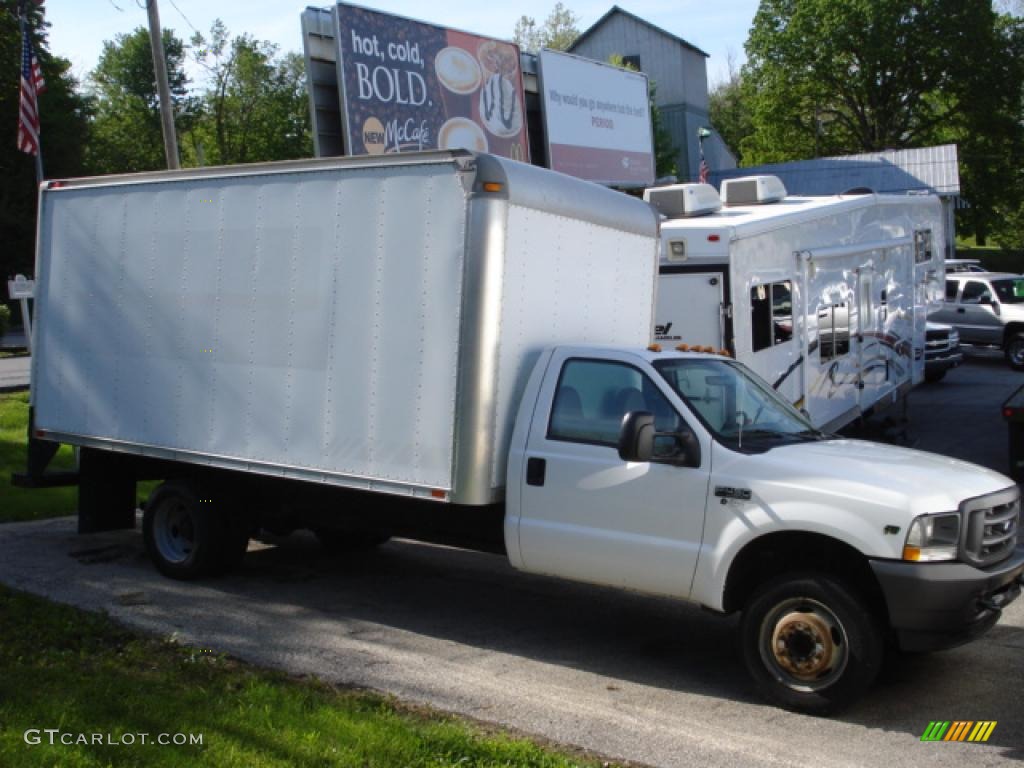 Oxford White Ford F450 Super Duty