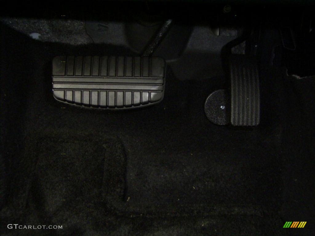 2008 Eclipse GS Coupe - Liquid Silver Metallic / Dark Charcoal photo #34