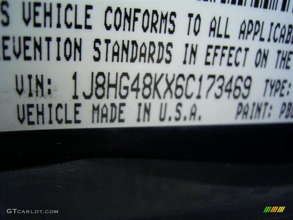 2006 Commander 4x4 - Midnight Blue Pearl / Medium Slate Gray photo #19