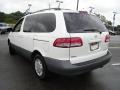 2002 Super White Toyota Sienna LE  photo #3