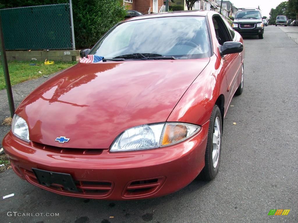 2000 Cavalier Coupe - Cayenne Red Metallic / Graphite photo #4