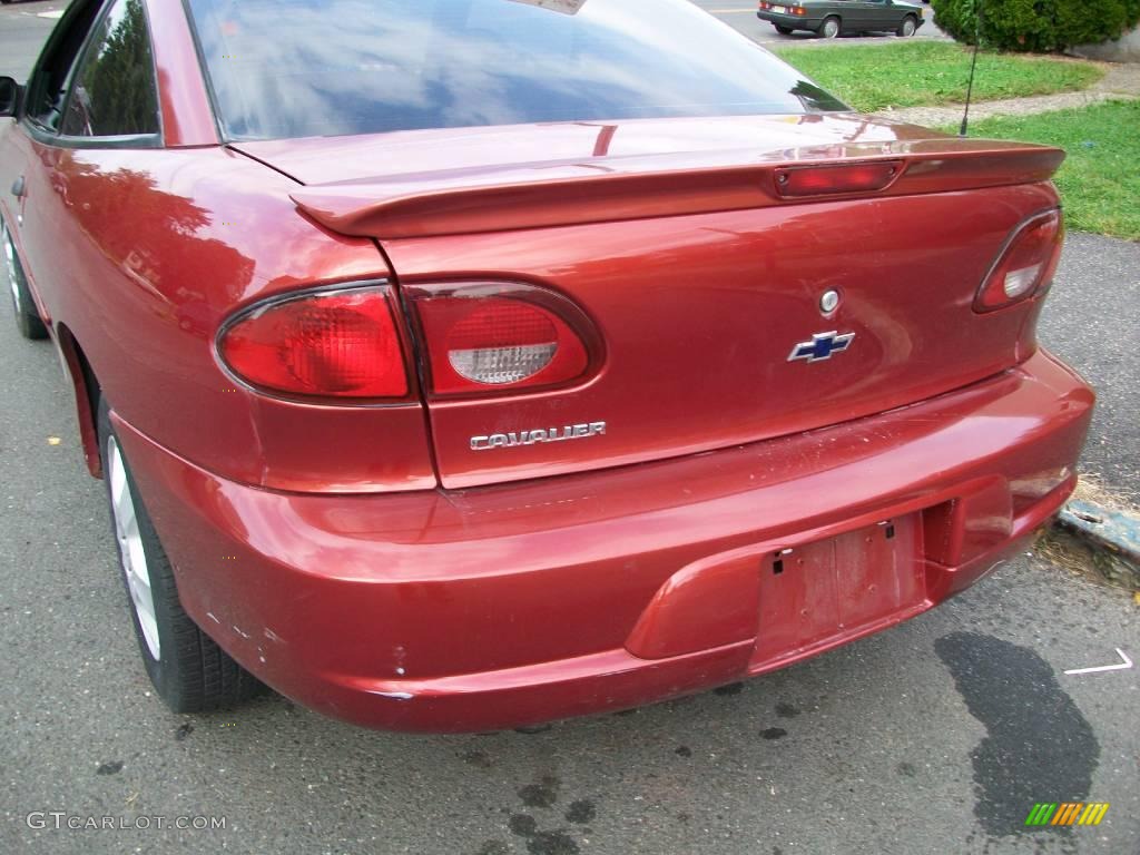 2000 Cavalier Coupe - Cayenne Red Metallic / Graphite photo #8