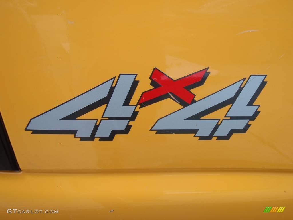 2003 Silverado 1500 LS Regular Cab 4x4 - Wheatland Yellow / Dark Charcoal photo #14