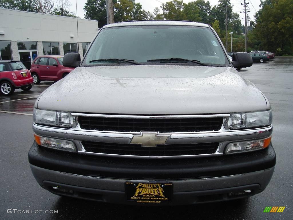 2004 Tahoe LS - Silver Birch Metallic / Gray/Dark Charcoal photo #8