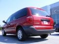 Inferno Red Crystal Pearl - Caravan SE Photo No. 8