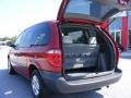 Inferno Red Crystal Pearl - Caravan SE Photo No. 13