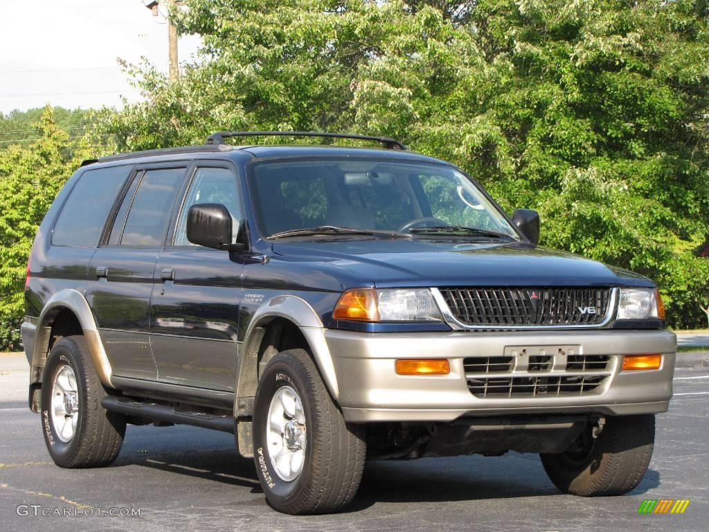 1999 Montero Sport XLS 4x4 - Royal Blue Pearl / Tan photo #45