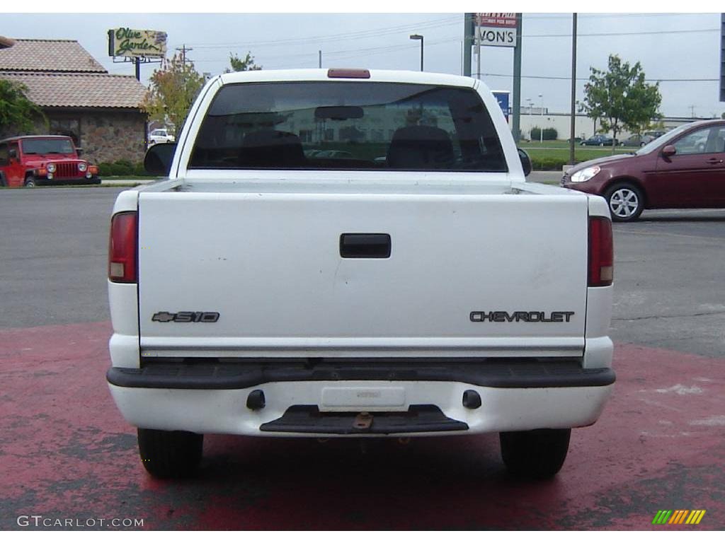 1999 S10 LS Extended Cab - Summit White / Graphite photo #4
