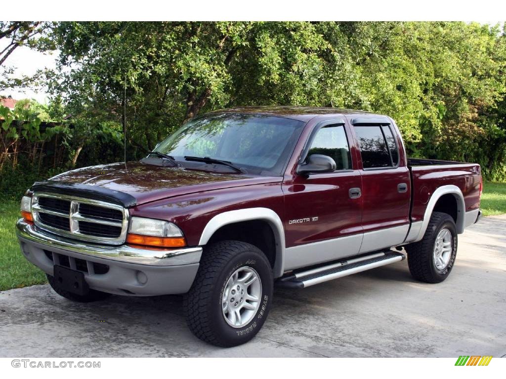 2001 Dakota SLT Quad Cab 4x4 - Dark Garnet Red Pearl / Dark Slate Gray photo #1