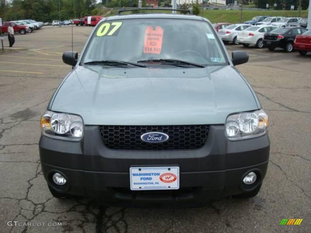 2007 Escape XLT V6 4WD - Titanium Green Metallic / Medium/Dark Flint photo #10