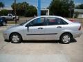 2002 CD Silver Metallic Ford Focus LX Sedan  photo #5