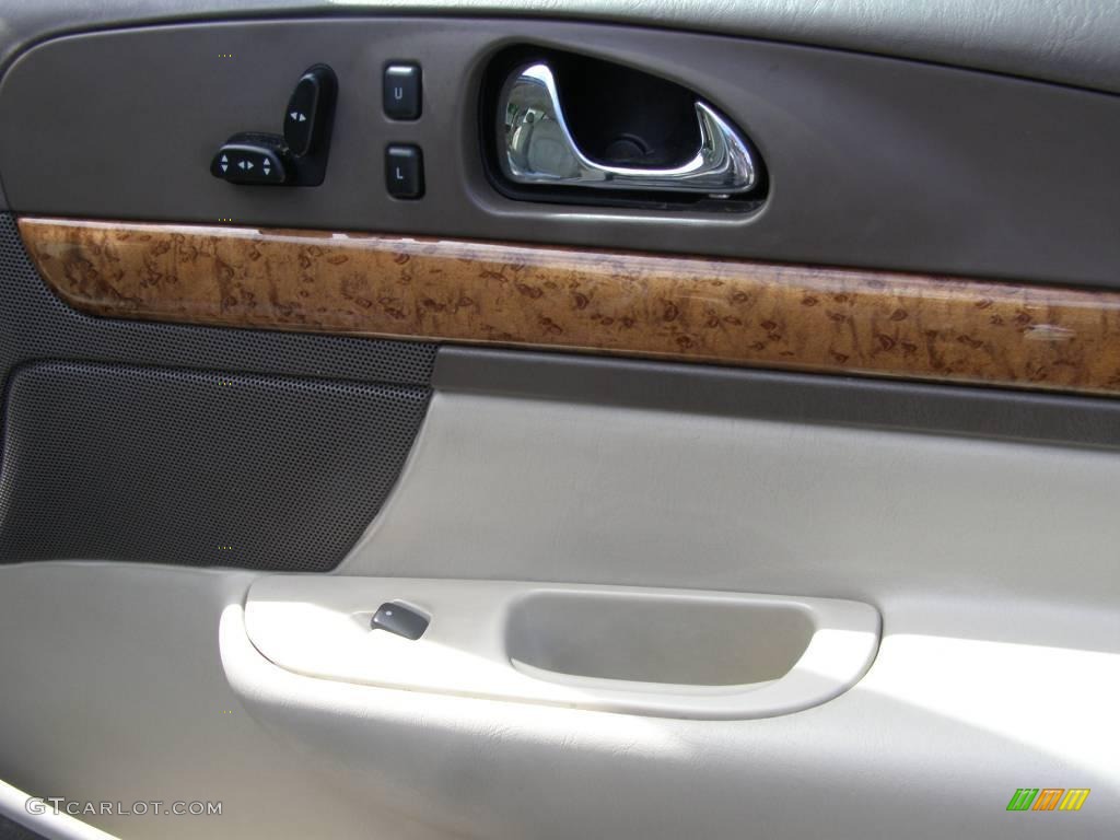 1999 Continental  - Light Parchment Metallic / Light Parchment photo #29