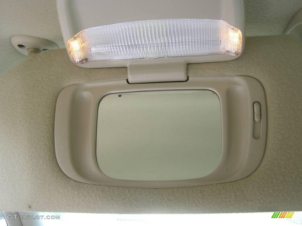 1999 Continental  - Light Parchment Metallic / Light Parchment photo #44