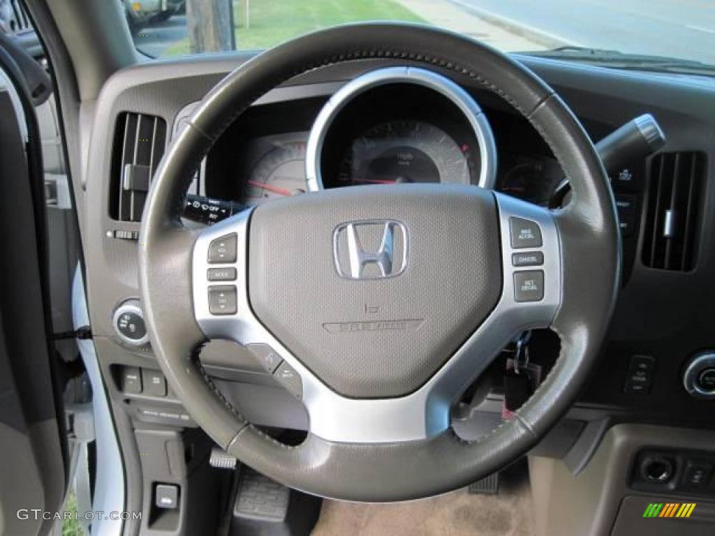 2007 Ridgeline RTL - White / Beige photo #27