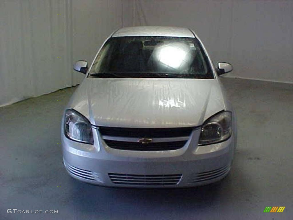 2009 Cobalt LT Sedan - Silver Ice Metallic / Gray photo #2