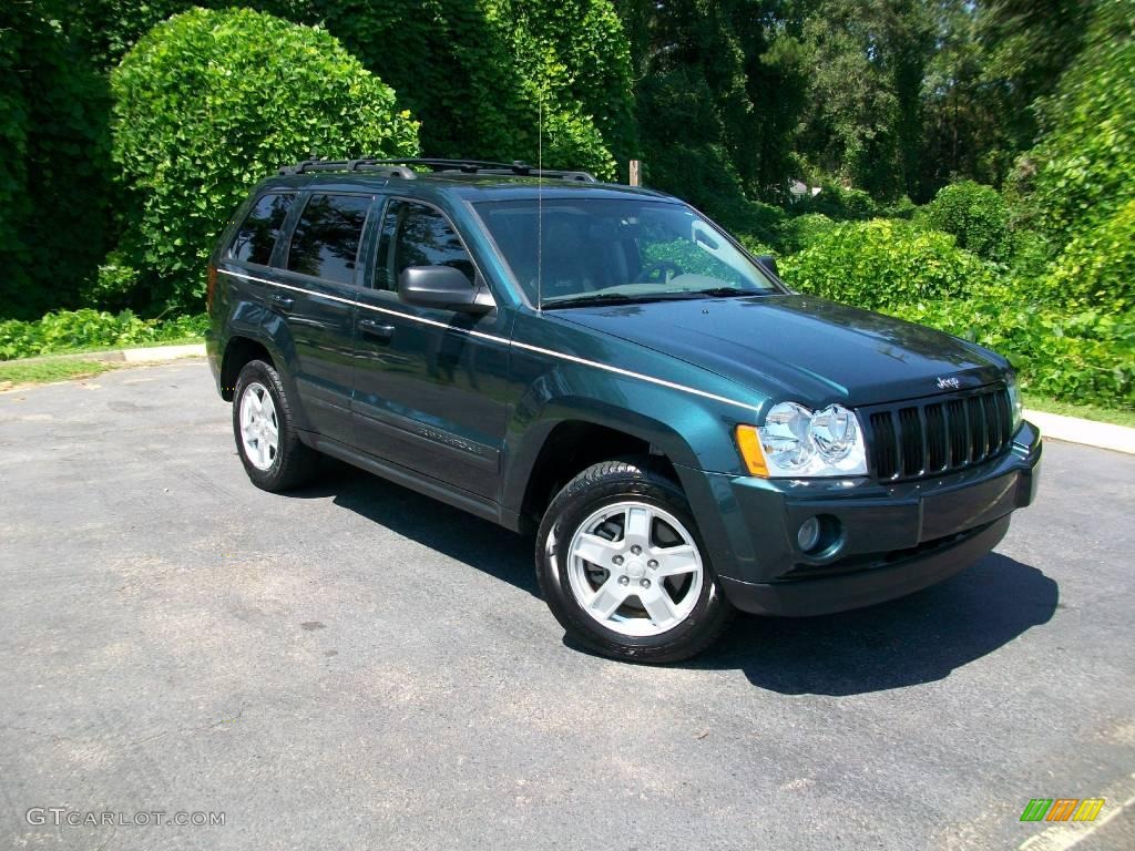 2006 Grand Cherokee Laredo - Deep Beryl Green Pearl / Khaki photo #1