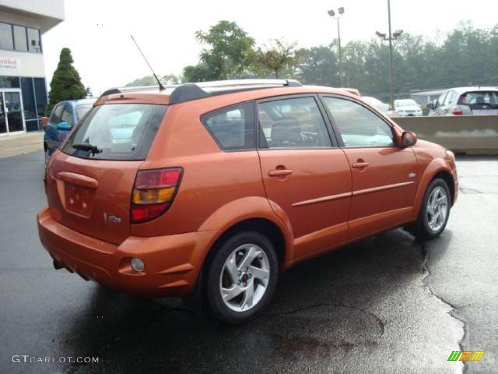 2005 Vibe  - Fusion Orange Metallic / Graphite photo #3