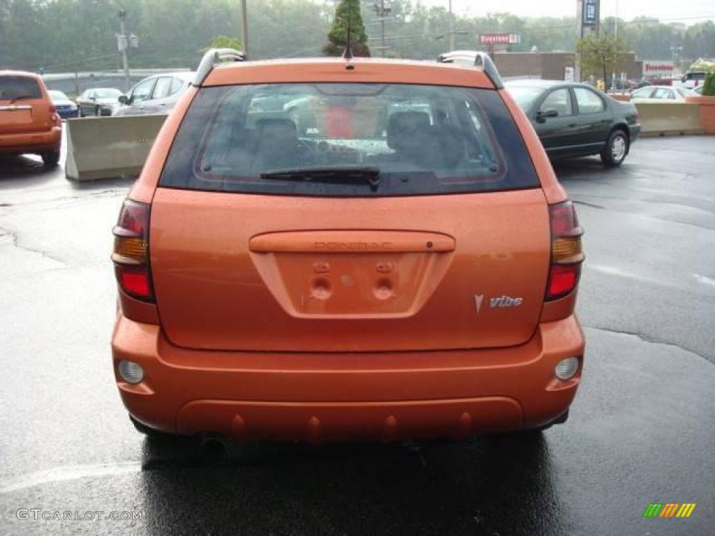 2005 Vibe  - Fusion Orange Metallic / Graphite photo #4