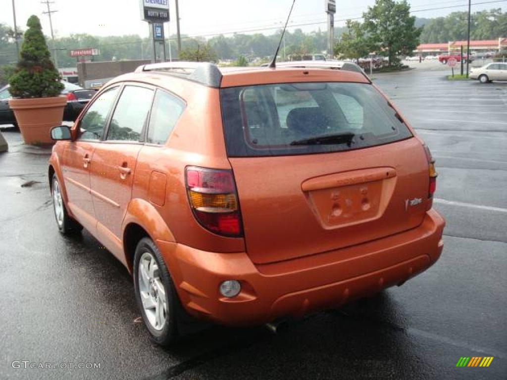 2005 Vibe  - Fusion Orange Metallic / Graphite photo #5