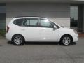 Clear White - Rondo LX V6 Photo No. 2