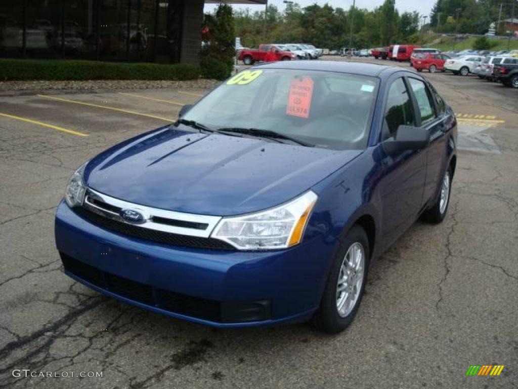 2009 Focus SE Sedan - Vista Blue Metallic / Charcoal Black photo #11