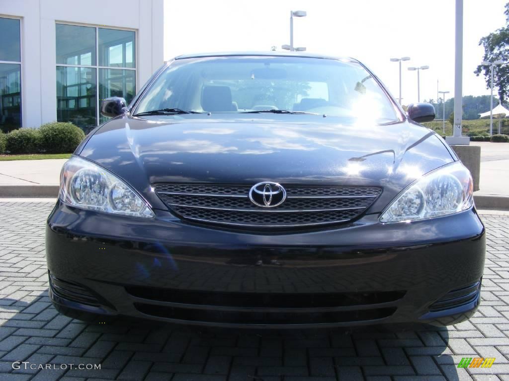 2004 Camry LE - Black / Taupe photo #8