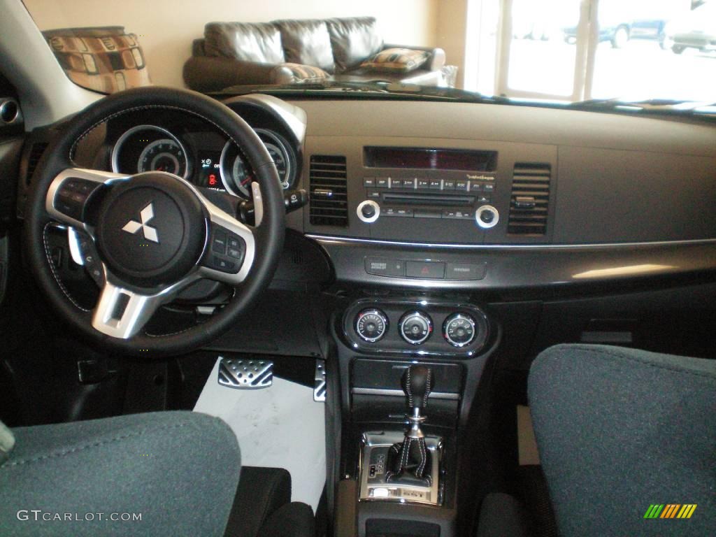 2010 Lancer Sportback RALLIART AWD - Apex Silver Metallic / Black photo #23