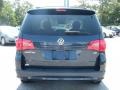 Atlantis Blue Metallic - Routan SE Photo No. 4