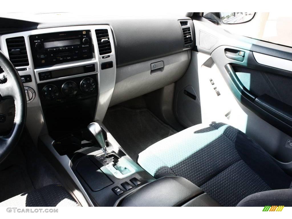 2004 4Runner Sport Edition 4x4 - Galactic Gray Mica / Dark Charcoal photo #9