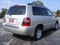 Millenium Silver Metallic - Highlander 4WD Photo No. 3