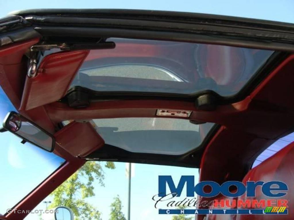 1982 Corvette Coupe - White / Dark Red photo #10
