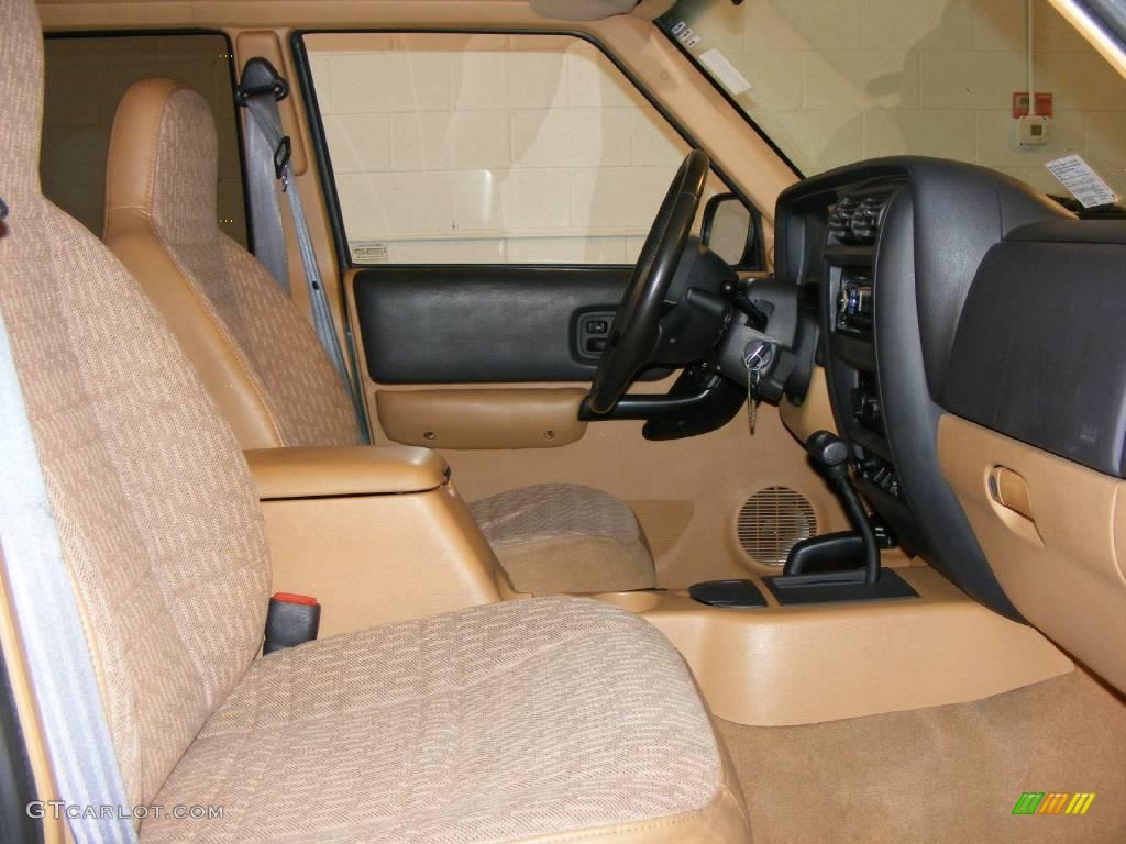 Tan Interior 1997 Jeep Cherokee 4x4 Photo #17711116