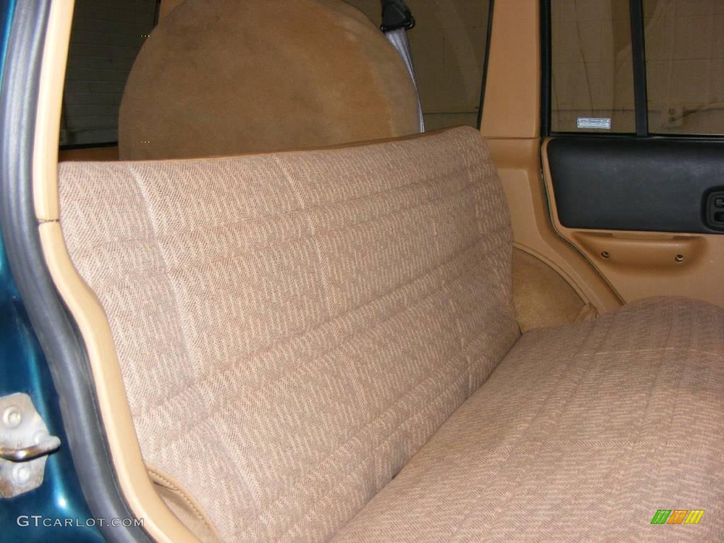 1997 Jeep Cherokee 4x4 Rear Seat Photo #17711144